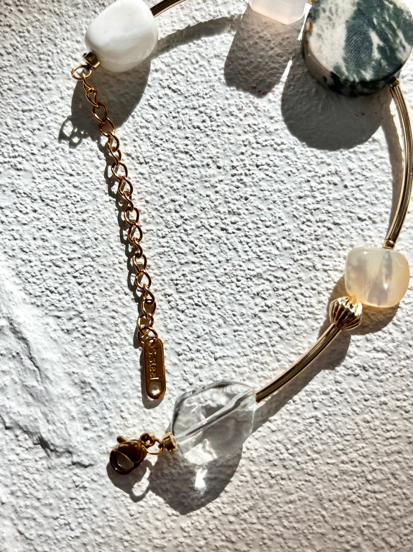 The Blend of Elegant Adjustable Chain Verdant Glow Bracelet