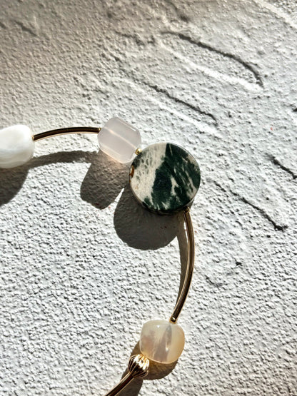 The Blend of Elegant Adjustable Chain Verdant Glow Bracelet