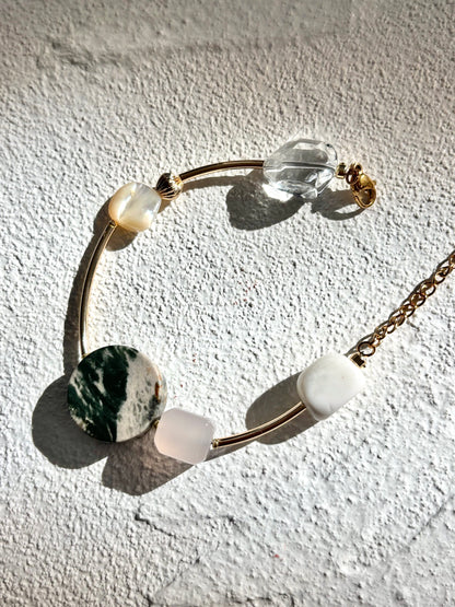 The Blend of Elegant Adjustable Chain Verdant Glow Bracelet