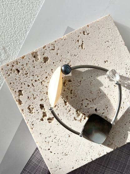 Slim Shell & Quartz Bracelet in Stainless Steel – ArcLine
